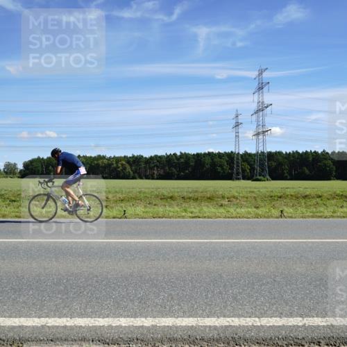 07.09.2025 - 19. Norderstedt Triathlon Michael Burmester http://msf.ph/oto/8858544 07.09.2025 13:12:59 Radfahren 322, 790 meine-sportfotos.de