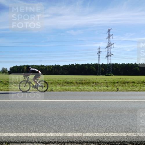 07.09.2025 - 19. Norderstedt Triathlon Michael Burmester http://msf.ph/oto/8858560 07.09.2025 11:30:52 Radfahren 152, 1162 meine-sportfotos.de