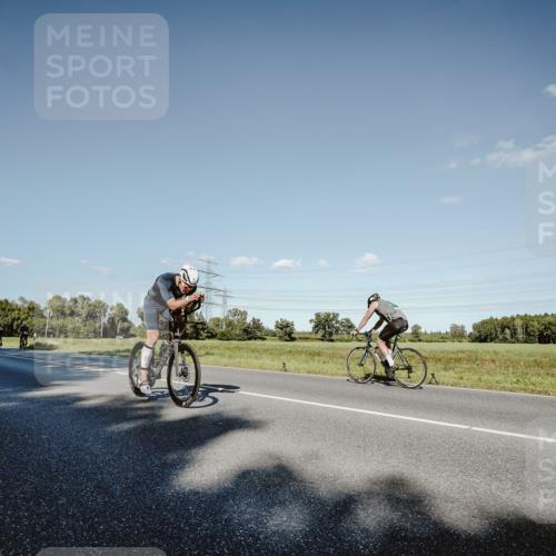 07.09.2025 - 19. Norderstedt Triathlon Michael Burmester http://msf.ph/oto/8858561 07.09.2025 15:40:46 Radfahren 403, 416, 446, 1444 meine-sportfotos.de