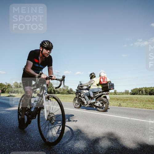 07.09.2025 - 19. Norderstedt Triathlon Michael Burmester http://msf.ph/oto/8858564 07.09.2025 15:40:47 Radfahren 403, 416, 446, 1444 meine-sportfotos.de