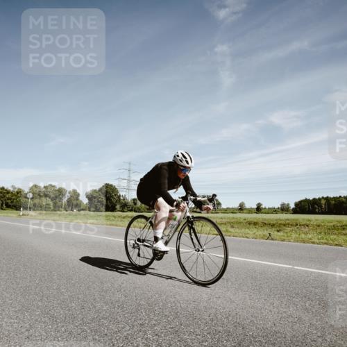 07.09.2025 - 19. Norderstedt Triathlon Michael Burmester http://msf.ph/oto/8858580 07.09.2025 12:33:59 Radfahren 273, 852 meine-sportfotos.de