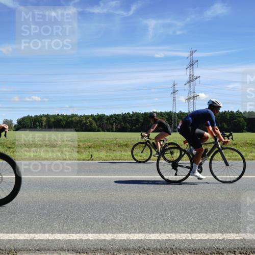 07.09.2025 - 19. Norderstedt Triathlon Michael Burmester http://msf.ph/oto/8858581 07.09.2025 13:13:09 Radfahren 241, 323, 330, 347, 1354 meine-sportfotos.de