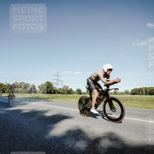 07.09.2025 - 19. Norderstedt Triathlon Michael Burmester http://msf.ph/oto/8858585 07.09.2025 15:40:59 Radfahren 448, 506, 513, 541, 952 meine-sportfotos.de