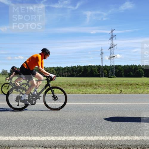 07.09.2025 - 19. Norderstedt Triathlon Michael Burmester http://msf.ph/oto/8858586 07.09.2025 13:13:09 Radfahren 241, 323, 330, 347, 1354 meine-sportfotos.de