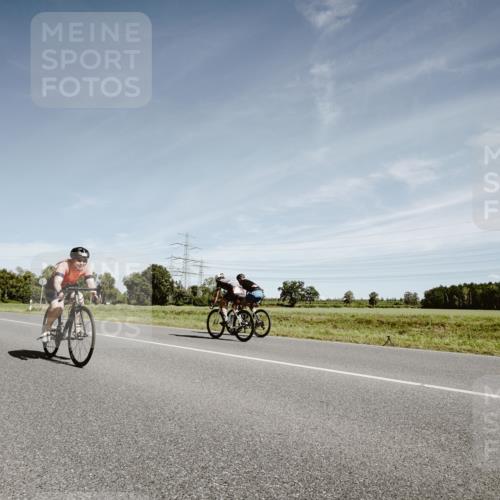 07.09.2025 - 19. Norderstedt Triathlon Michael Burmester http://msf.ph/oto/8858593 07.09.2025 12:34:01 Radfahren 272, 273, 852 meine-sportfotos.de