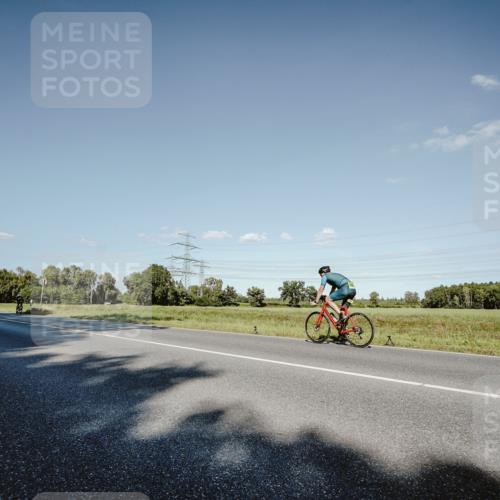 07.09.2025 - 19. Norderstedt Triathlon Michael Burmester http://msf.ph/oto/8858599 07.09.2025 15:41:02 Radfahren 448, 506, 539, 952 meine-sportfotos.de
