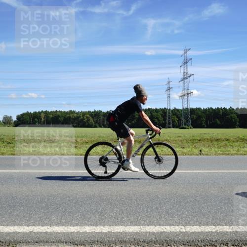 07.09.2025 - 19. Norderstedt Triathlon Michael Burmester http://msf.ph/oto/8858615 07.09.2025 13:13:23 Radfahren 197, 1344 meine-sportfotos.de