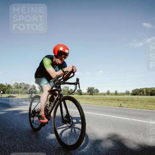 07.09.2025 - 19. Norderstedt Triathlon Michael Burmester http://msf.ph/oto/8858626 07.09.2025 15:41:13 Radfahren 527, 1443 meine-sportfotos.de