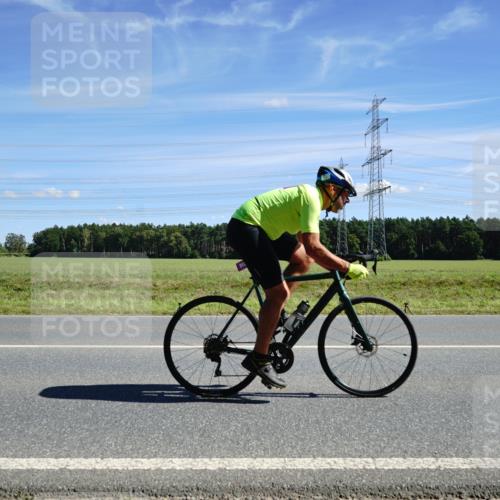 07.09.2025 - 19. Norderstedt Triathlon Michael Burmester http://msf.ph/oto/8858639 07.09.2025 13:14:08 Radfahren 313 meine-sportfotos.de