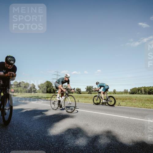 07.09.2025 - 19. Norderstedt Triathlon Michael Burmester http://msf.ph/oto/8858644 07.09.2025 15:41:20 Radfahren 362, 396, 550, 864, 1413 meine-sportfotos.de