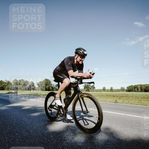 07.09.2025 - 19. Norderstedt Triathlon Michael Burmester http://msf.ph/oto/8858651 07.09.2025 15:41:21 Radfahren 362, 396, 550, 864, 1413 meine-sportfotos.de