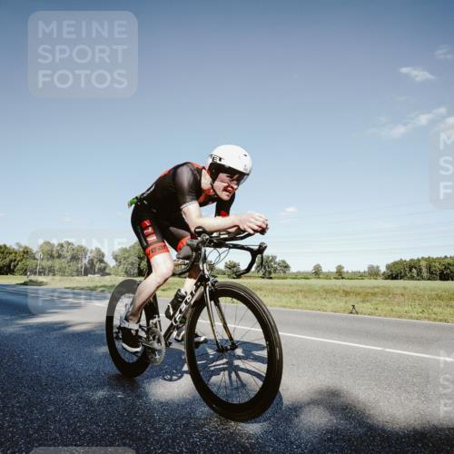 07.09.2025 - 19. Norderstedt Triathlon Michael Burmester http://msf.ph/oto/8858658 07.09.2025 15:41:30 Radfahren 523, 931 meine-sportfotos.de