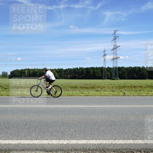 07.09.2025 - 19. Norderstedt Triathlon Michael Burmester http://msf.ph/oto/8858676 07.09.2025 13:14:53 Radfahren  meine-sportfotos.de