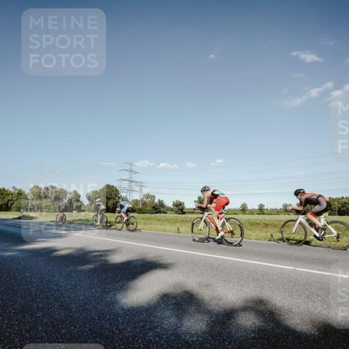 07.09.2025 - 19. Norderstedt Triathlon Michael Burmester http://msf.ph/oto/8858696 07.09.2025 15:41:48 Radfahren 870, 956, 1435 meine-sportfotos.de