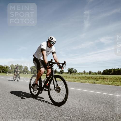 07.09.2025 - 19. Norderstedt Triathlon Michael Burmester http://msf.ph/oto/8858704 07.09.2025 12:35:11 Radfahren 827, 1396 meine-sportfotos.de
