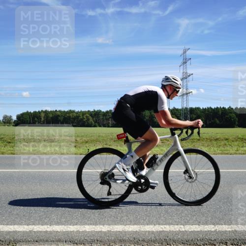 07.09.2025 - 19. Norderstedt Triathlon Michael Burmester http://msf.ph/oto/8858709 07.09.2025 13:15:31 Radfahren 1356 meine-sportfotos.de