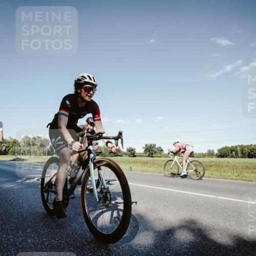 07.09.2025 - 19. Norderstedt Triathlon Michael Burmester http://msf.ph/oto/8858716 07.09.2025 15:41:53 Radfahren 365, 432, 465, 487, 499, 870, 878, 889, 1435 meine-sportfotos.de