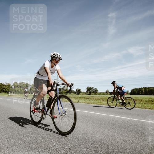 07.09.2025 - 19. Norderstedt Triathlon Michael Burmester http://msf.ph/oto/8858722 07.09.2025 12:35:20 Radfahren 218, 1243, 1277 meine-sportfotos.de