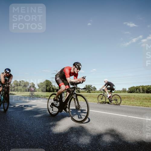07.09.2025 - 19. Norderstedt Triathlon Michael Burmester http://msf.ph/oto/8858724 07.09.2025 15:41:55 Radfahren 365, 432, 465, 487, 499, 871, 878, 889, 1547 meine-sportfotos.de