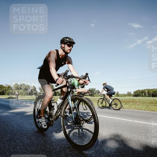 07.09.2025 - 19. Norderstedt Triathlon Michael Burmester http://msf.ph/oto/8858730 07.09.2025 15:41:56 Radfahren 365, 432, 465, 487, 499, 540, 871, 878, 889, 1547 meine-sportfotos.de