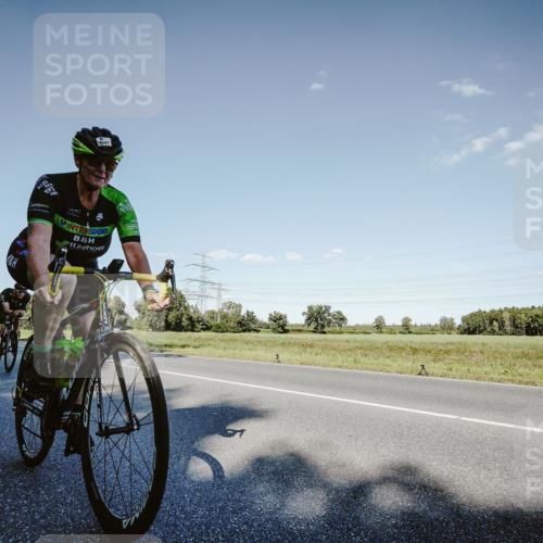 07.09.2025 - 19. Norderstedt Triathlon Michael Burmester http://msf.ph/oto/8858737 07.09.2025 15:41:59 Radfahren 465, 540, 871, 889, 951, 1547 meine-sportfotos.de