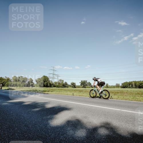 07.09.2025 - 19. Norderstedt Triathlon Michael Burmester http://msf.ph/oto/8858744 07.09.2025 15:42:00 Radfahren 540, 871, 951, 1547 meine-sportfotos.de
