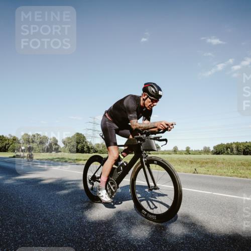 07.09.2025 - 19. Norderstedt Triathlon Michael Burmester http://msf.ph/oto/8858751 07.09.2025 15:42:02 Radfahren 540, 951 meine-sportfotos.de