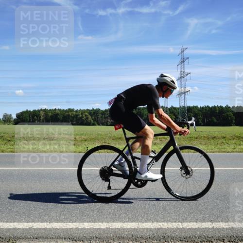 07.09.2025 - 19. Norderstedt Triathlon Michael Burmester http://msf.ph/oto/8858752 07.09.2025 13:16:14 Radfahren 723 meine-sportfotos.de