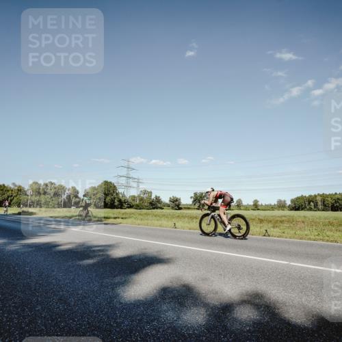 07.09.2025 - 19. Norderstedt Triathlon Michael Burmester http://msf.ph/oto/8858761 07.09.2025 15:42:10 Radfahren  meine-sportfotos.de