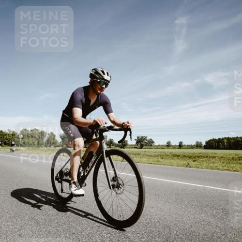 07.09.2025 - 19. Norderstedt Triathlon Michael Burmester http://msf.ph/oto/8858766 07.09.2025 12:35:38 Radfahren 173, 189, 700, 709, 1297 meine-sportfotos.de