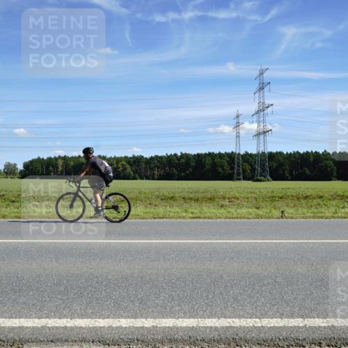 07.09.2025 - 19. Norderstedt Triathlon Michael Burmester http://msf.ph/oto/8858771 07.09.2025 13:16:50 Radfahren  meine-sportfotos.de