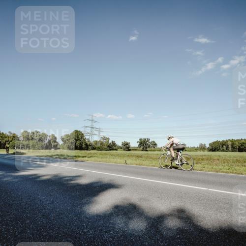07.09.2025 - 19. Norderstedt Triathlon Michael Burmester http://msf.ph/oto/8858775 07.09.2025 15:42:17 Radfahren 494, 512, 1479, 1530 meine-sportfotos.de