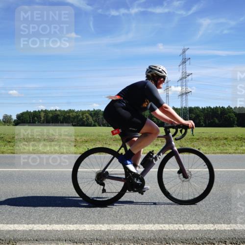07.09.2025 - 19. Norderstedt Triathlon Michael Burmester http://msf.ph/oto/8858776 07.09.2025 13:16:56 Radfahren 211, 338, 352, 747 meine-sportfotos.de