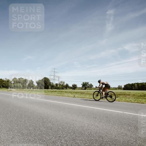 07.09.2025 - 19. Norderstedt Triathlon Michael Burmester http://msf.ph/oto/8858777 07.09.2025 12:35:44 Radfahren  meine-sportfotos.de