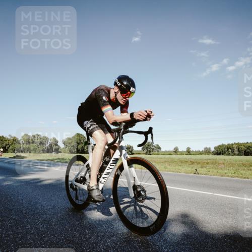 07.09.2025 - 19. Norderstedt Triathlon Michael Burmester http://msf.ph/oto/8858779 07.09.2025 15:42:17 Radfahren 494, 512, 1479, 1530 meine-sportfotos.de