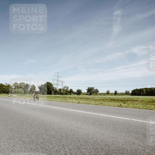 07.09.2025 - 19. Norderstedt Triathlon Michael Burmester http://msf.ph/oto/8858780 07.09.2025 12:35:45 Radfahren  meine-sportfotos.de