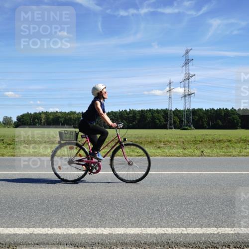 07.09.2025 - 19. Norderstedt Triathlon Michael Burmester http://msf.ph/oto/8858795 07.09.2025 13:17:21 Radfahren 335 meine-sportfotos.de