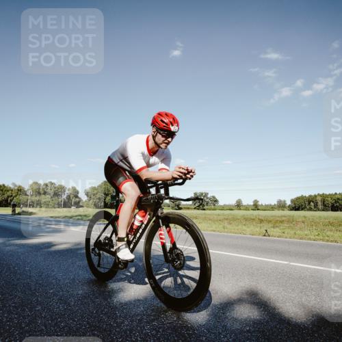 07.09.2025 - 19. Norderstedt Triathlon Michael Burmester http://msf.ph/oto/8858796 07.09.2025 15:42:28 Radfahren 1537 meine-sportfotos.de