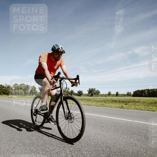07.09.2025 - 19. Norderstedt Triathlon Michael Burmester http://msf.ph/oto/8858798 07.09.2025 12:35:49 Radfahren 283, 786, 810 meine-sportfotos.de