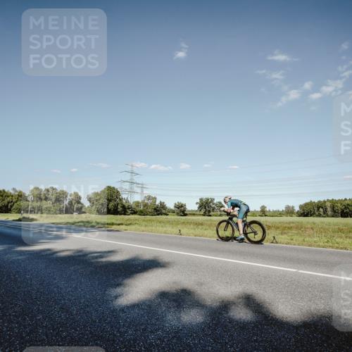 07.09.2025 - 19. Norderstedt Triathlon Michael Burmester http://msf.ph/oto/8858800 07.09.2025 15:42:29 Radfahren 1537 meine-sportfotos.de