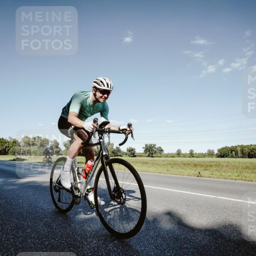 07.09.2025 - 19. Norderstedt Triathlon Michael Burmester http://msf.ph/oto/8858807 07.09.2025 15:42:35 Radfahren 515, 520, 953 meine-sportfotos.de