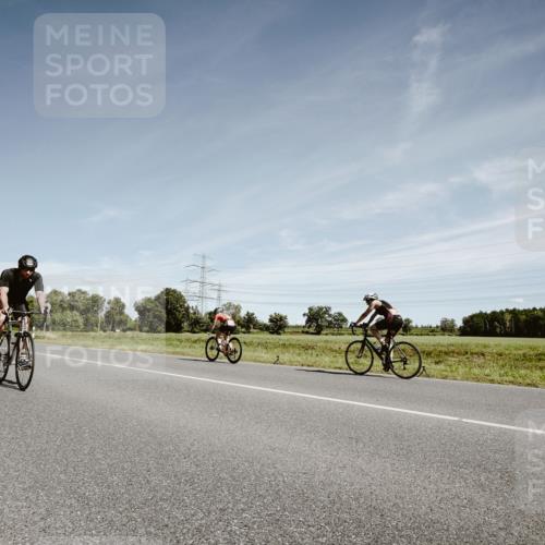 07.09.2025 - 19. Norderstedt Triathlon Michael Burmester http://msf.ph/oto/8858825 07.09.2025 12:36:08 Radfahren 725, 1296 meine-sportfotos.de
