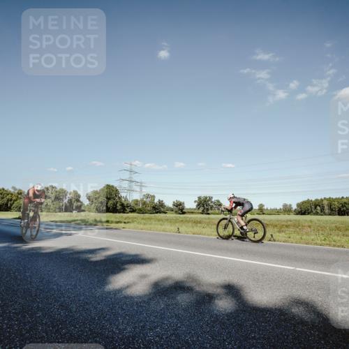 07.09.2025 - 19. Norderstedt Triathlon Michael Burmester http://msf.ph/oto/8858831 07.09.2025 15:42:48 Radfahren 415, 429, 925 meine-sportfotos.de