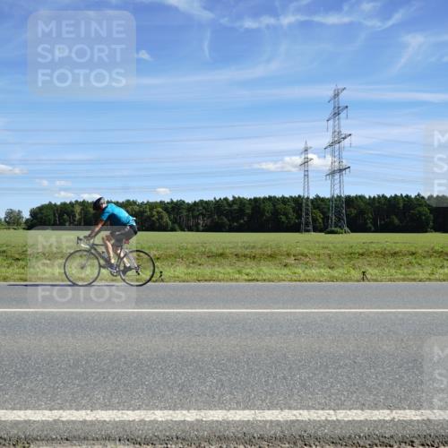 07.09.2025 - 19. Norderstedt Triathlon Michael Burmester http://msf.ph/oto/8858838 07.09.2025 13:18:16 Radfahren  meine-sportfotos.de