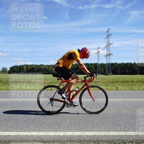 07.09.2025 - 19. Norderstedt Triathlon Michael Burmester http://msf.ph/oto/8858842 07.09.2025 13:18:21 Radfahren 348 meine-sportfotos.de