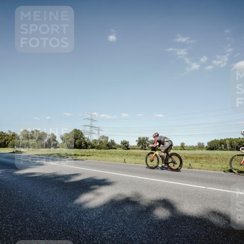 07.09.2025 - 19. Norderstedt Triathlon Michael Burmester http://msf.ph/oto/8858845 07.09.2025 15:42:52 Radfahren 415, 429, 925, 1534 meine-sportfotos.de
