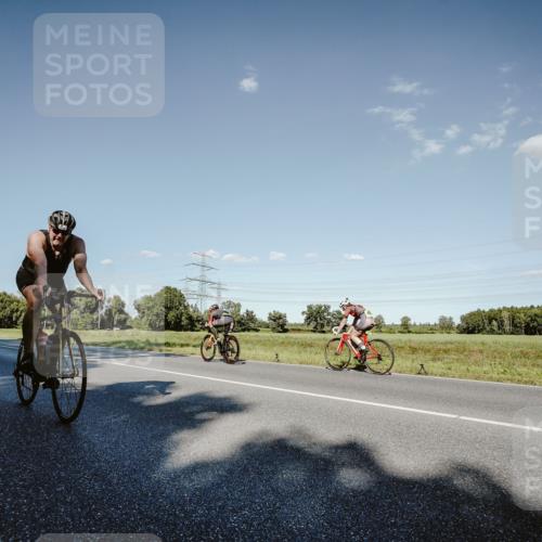 07.09.2025 - 19. Norderstedt Triathlon Michael Burmester http://msf.ph/oto/8858848 07.09.2025 15:42:53 Radfahren 429, 549, 1427, 1534 meine-sportfotos.de