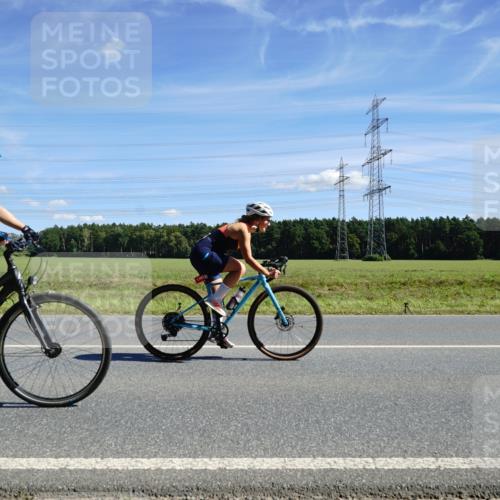 07.09.2025 - 19. Norderstedt Triathlon Michael Burmester http://msf.ph/oto/8858870 07.09.2025 13:19:17 Radfahren 235, 356, 1389 meine-sportfotos.de
