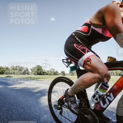 07.09.2025 - 19. Norderstedt Triathlon Michael Burmester http://msf.ph/oto/8858880 07.09.2025 15:43:06 Radfahren 496, 497, 1524, 1528 meine-sportfotos.de