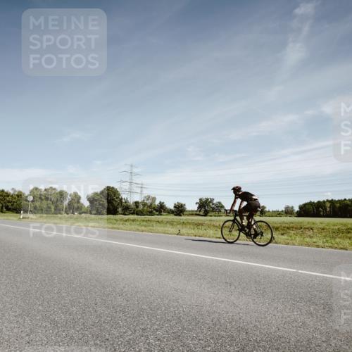 07.09.2025 - 19. Norderstedt Triathlon Michael Burmester http://msf.ph/oto/8858895 07.09.2025 12:37:05 Radfahren 153 meine-sportfotos.de